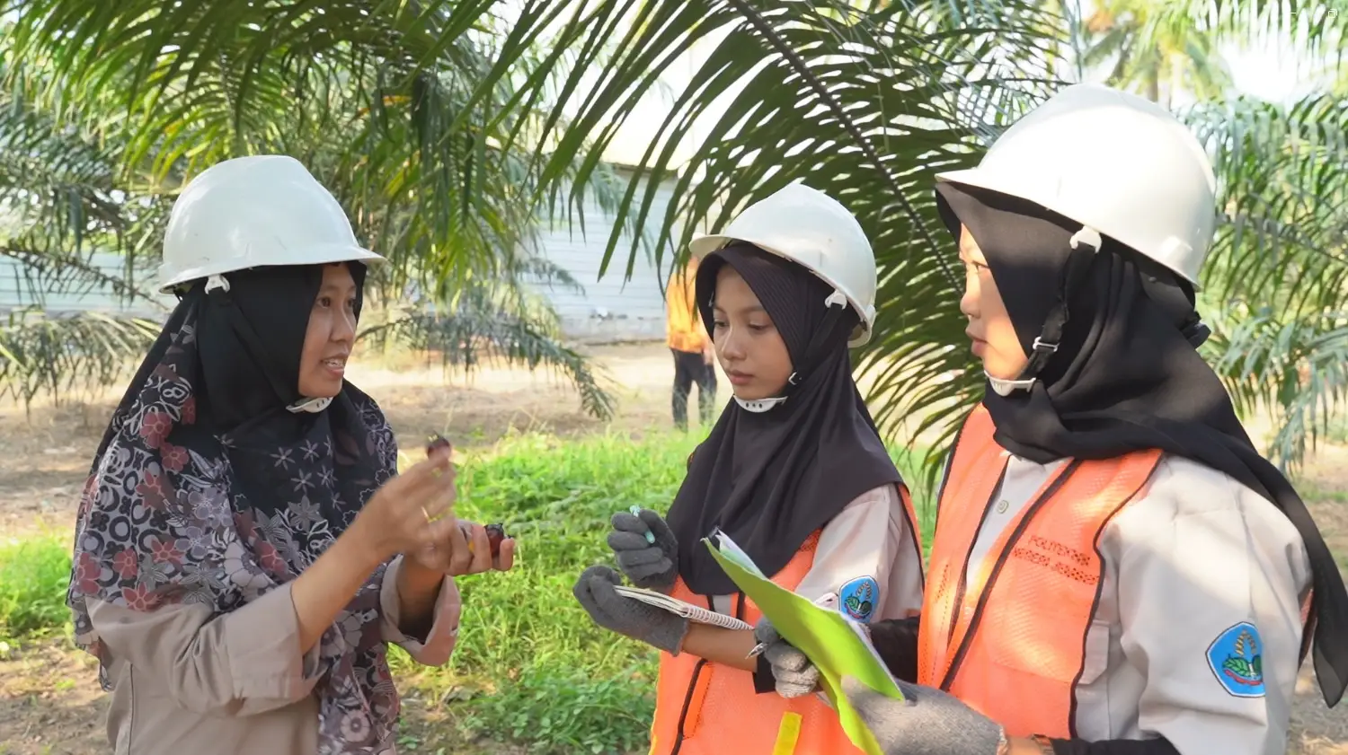 Praktikum Mahasiswa D4 Budidaya Tanaman Perkebunan Polije