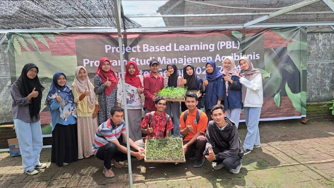 Praktikum Mahasiswa D3 Manajemen Agribisnis Polije Kampus Nganjuk