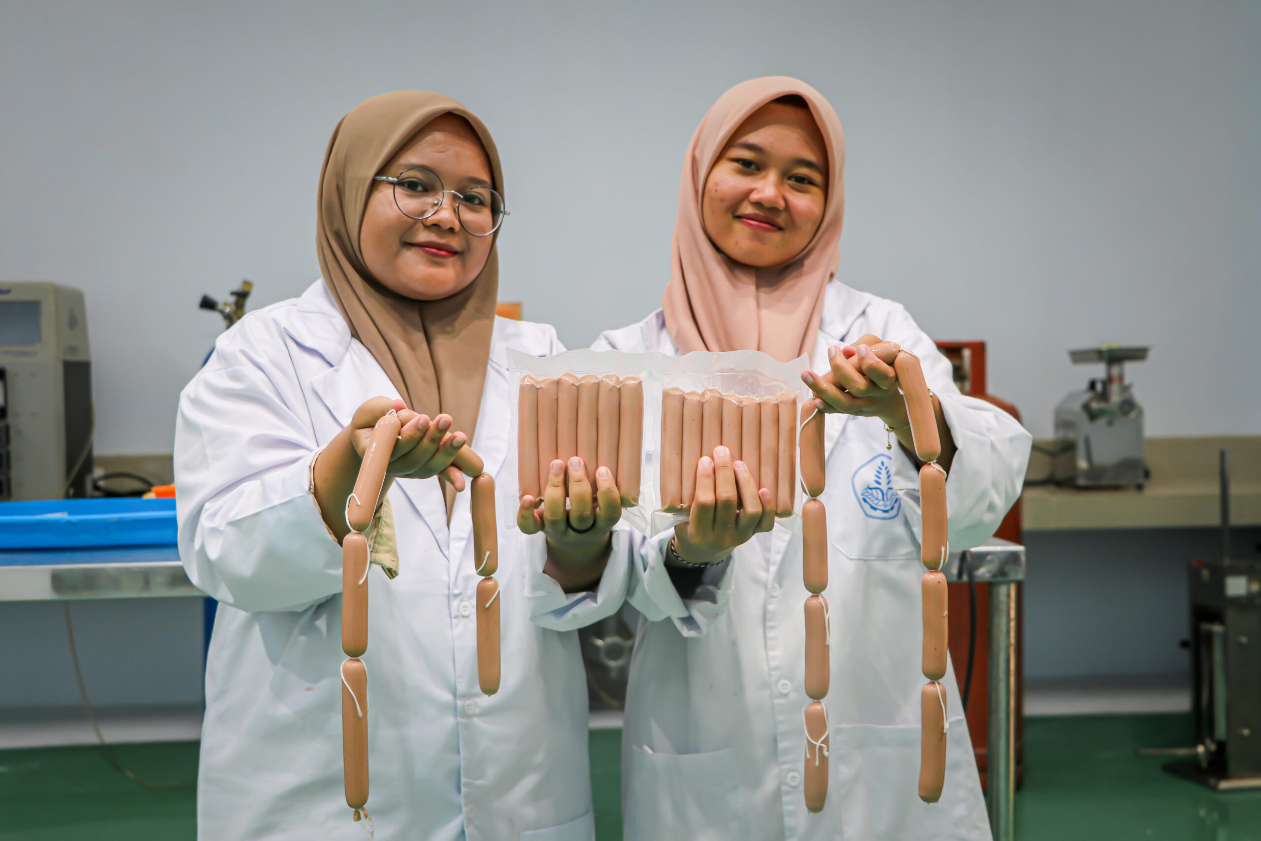 Praktikum Mahasiswa D3 Teknologi Industri Pangan Polije