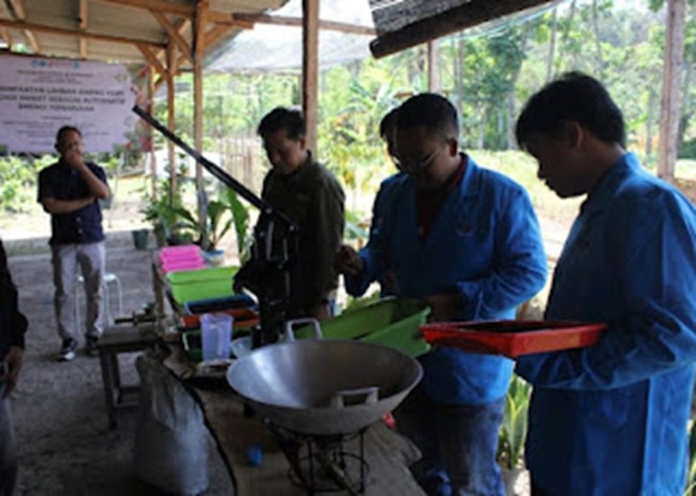 Ampas Kopi Disulap Jadi Briket, Buka Peluang Ekonomi UMKM Arjasa