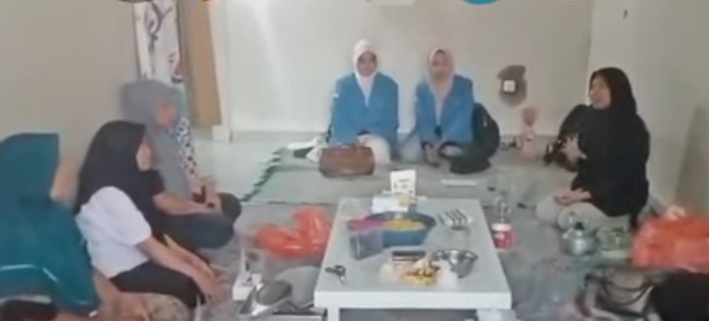 Dosen Polije Berdayakan Penyandang Disabilitas Jember Lewat Olahan Pisang
