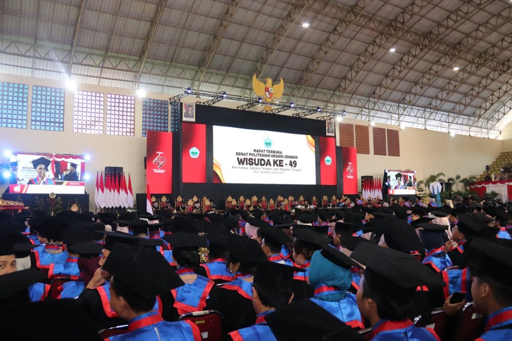 Gelar Wisuda Ke-49 Politeknik Negeri Jember Cetak Lulusan Siap Kerja