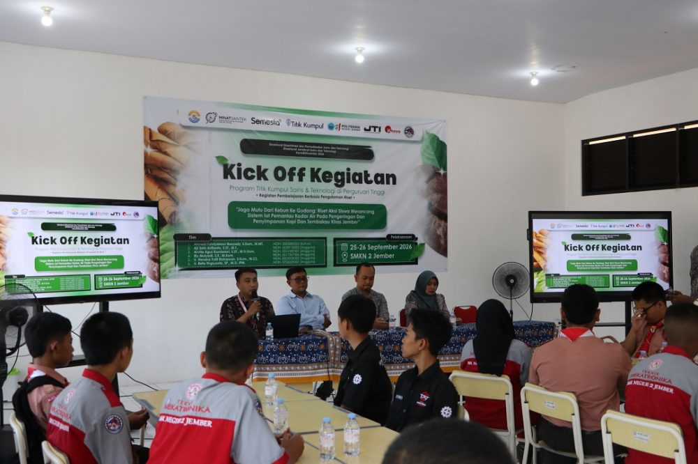 Kick Off Program Titik Kumpul Ajak Siswa Kembangkan IoT Komoditas Lokal