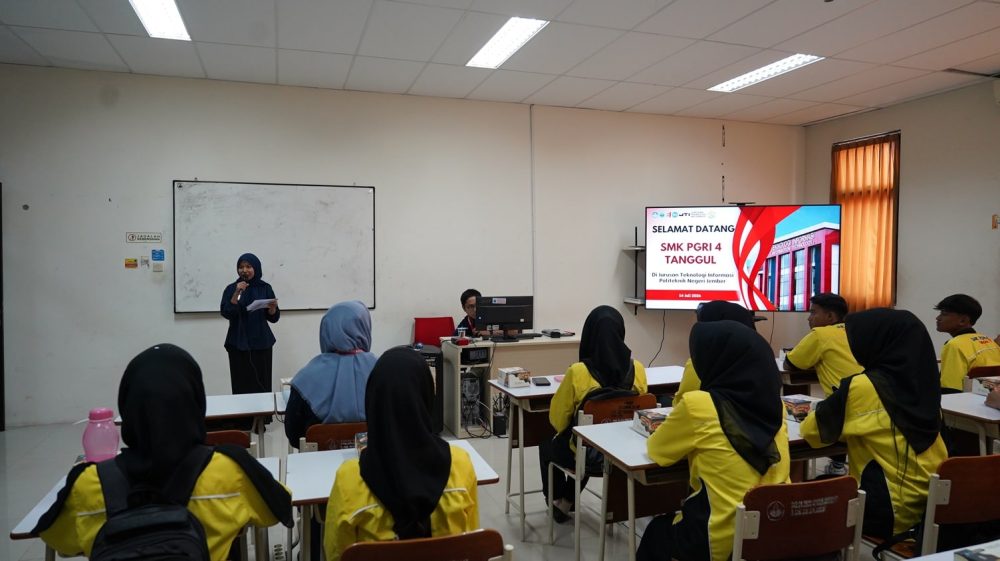 Kunjungan SMK PGRI 4 Tanggul Pacu Motivasi Siswa di Polije
