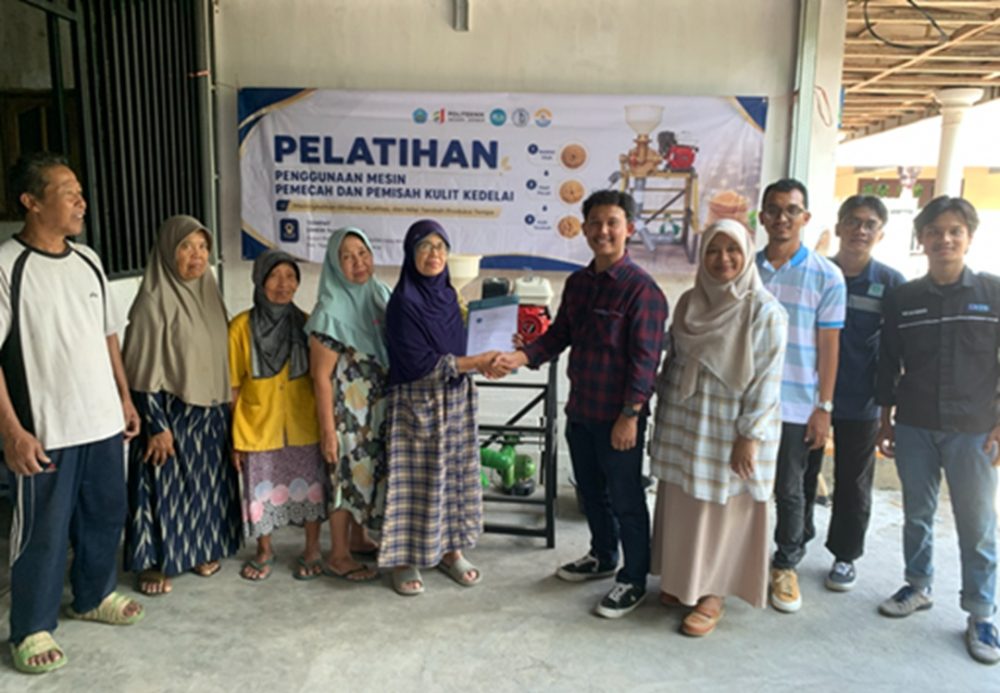 Mesin Pemecah Kedelai Polije Percepat Produksi Tempe Siyami