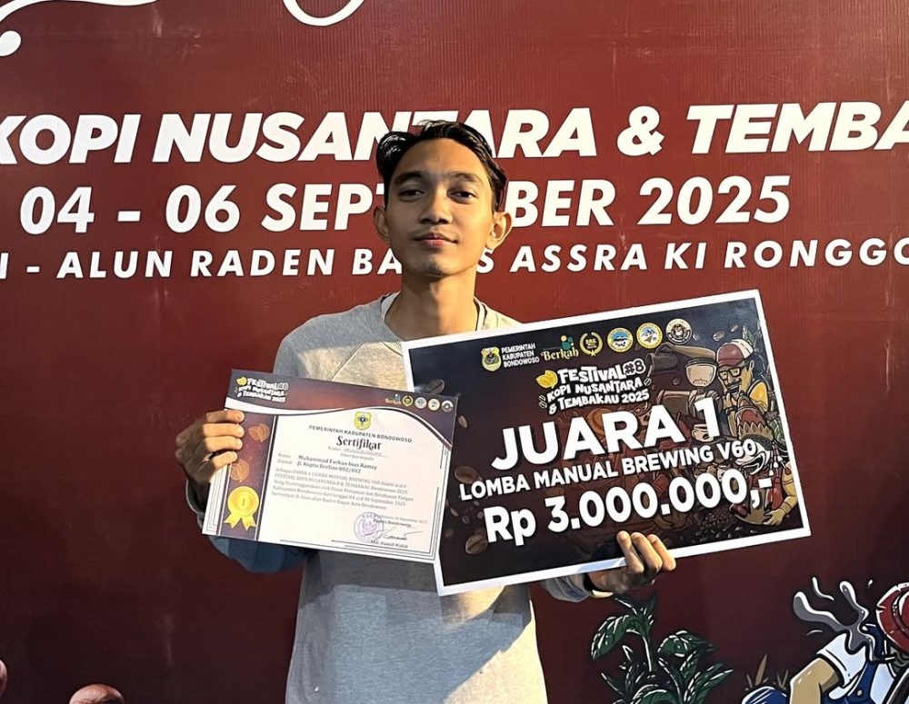 Mahasiswa Polije Raih Juara I Lomba Manual Brew V60 di Festival Kopi Nusantara 2025 Bondowoso