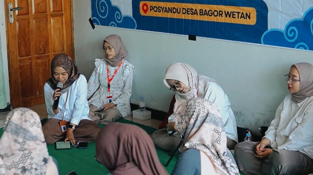 Polije Digitalisasi Posyandu Desa Bagor Wetan Lewat SIP