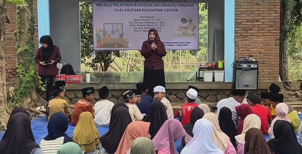 Polije Gelar Gerakan Green Education Sayuran Organik Anak Usia Dini