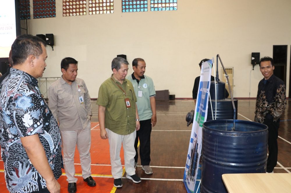 Polije Kembangkan Alat Pirolisis Plastik untuk Energi Hijau