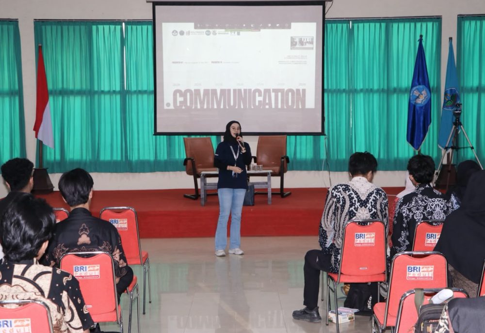 Polije Perkuat Kesiapan Kerja Mahasiswa melalui Pelatihan Komunikasi Profesional