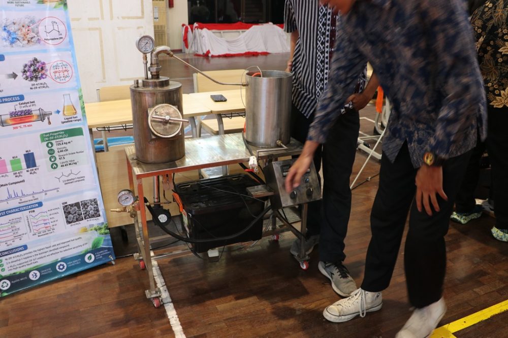 Polije dan BRIN Kembangkan Katalis untuk Daur Ulang Plastik