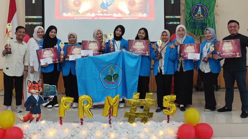Prodi Sarjana Terapan MIK Polije Raih Juara Umum National Competition Medical Record Ke-5
