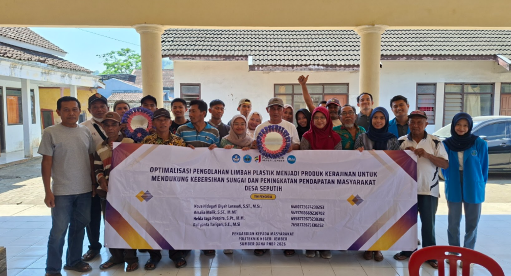 Warga Seputih Ubah Sampah Plastik Jadi Kerajinan Bernilai Ekonomi